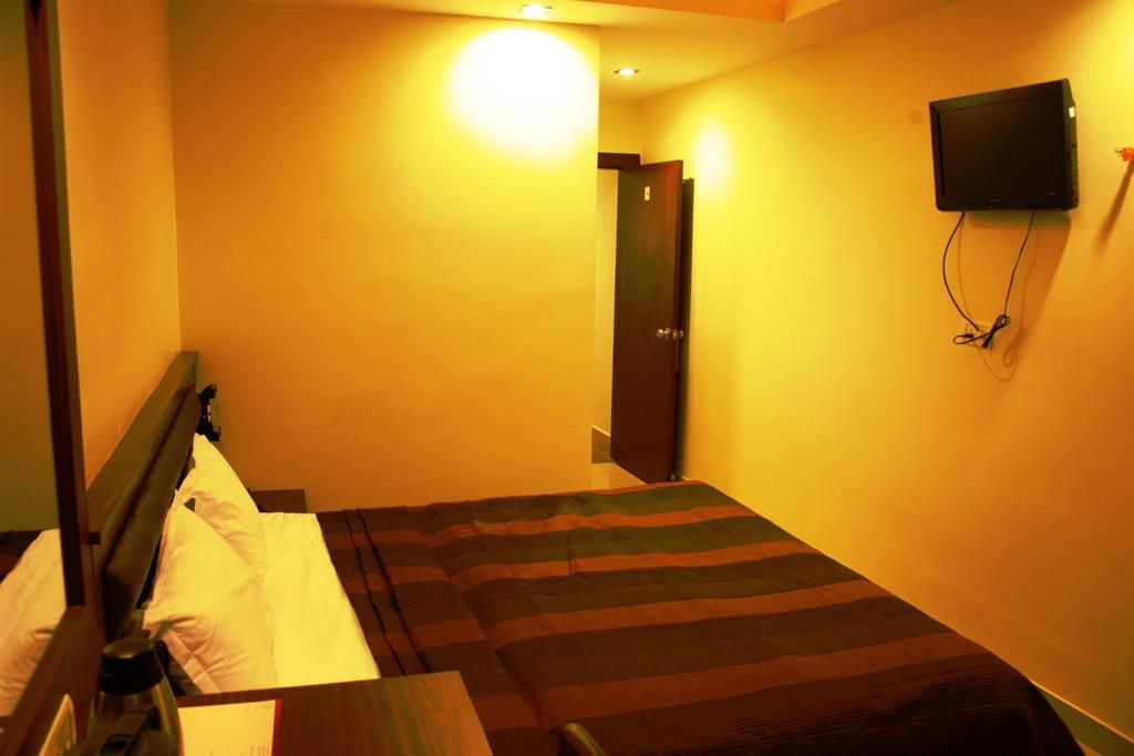 Hotel Avn Grand Ранчи Стая снимка