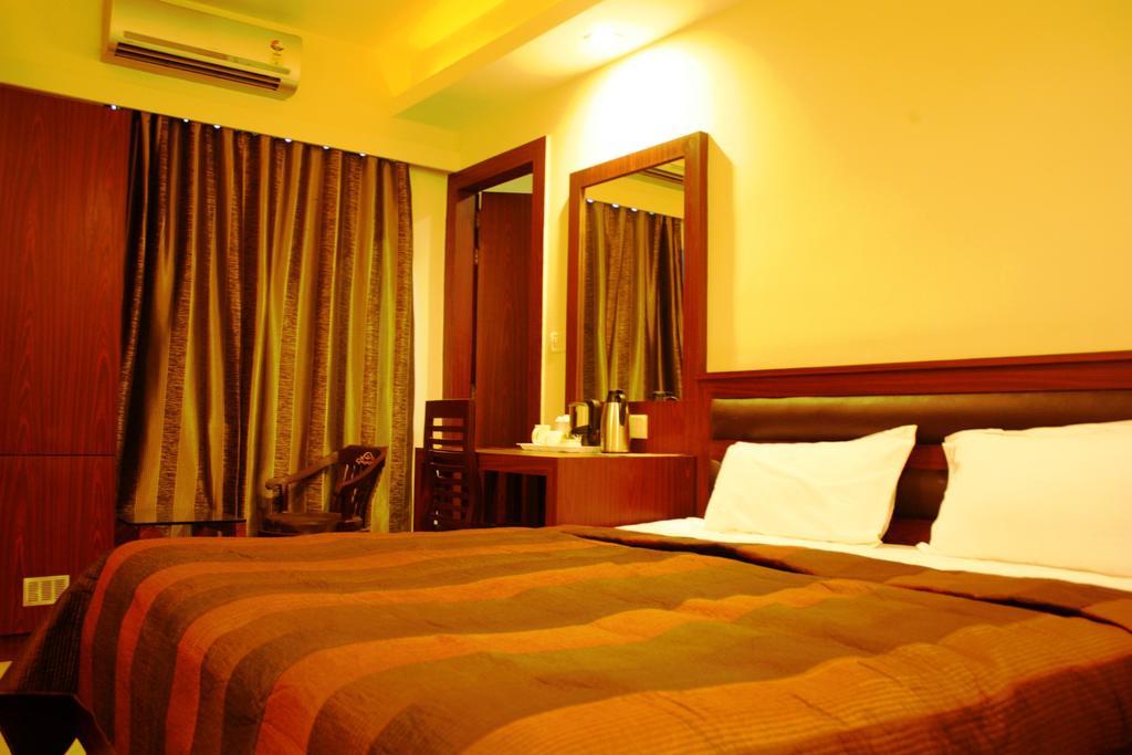 Hotel Avn Grand Ранчи Стая снимка