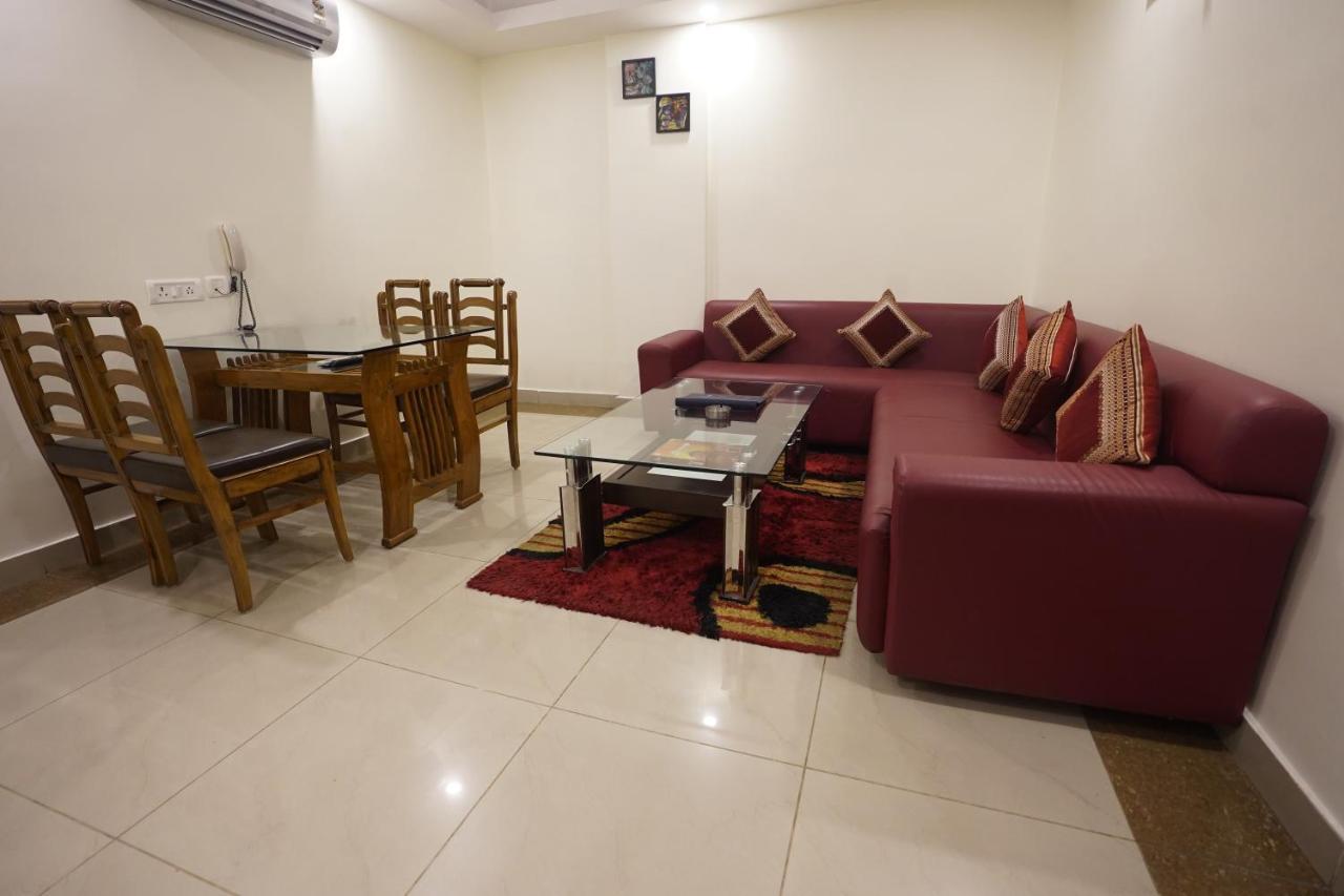 Hotel Avn Grand Ранчи Екстериор снимка